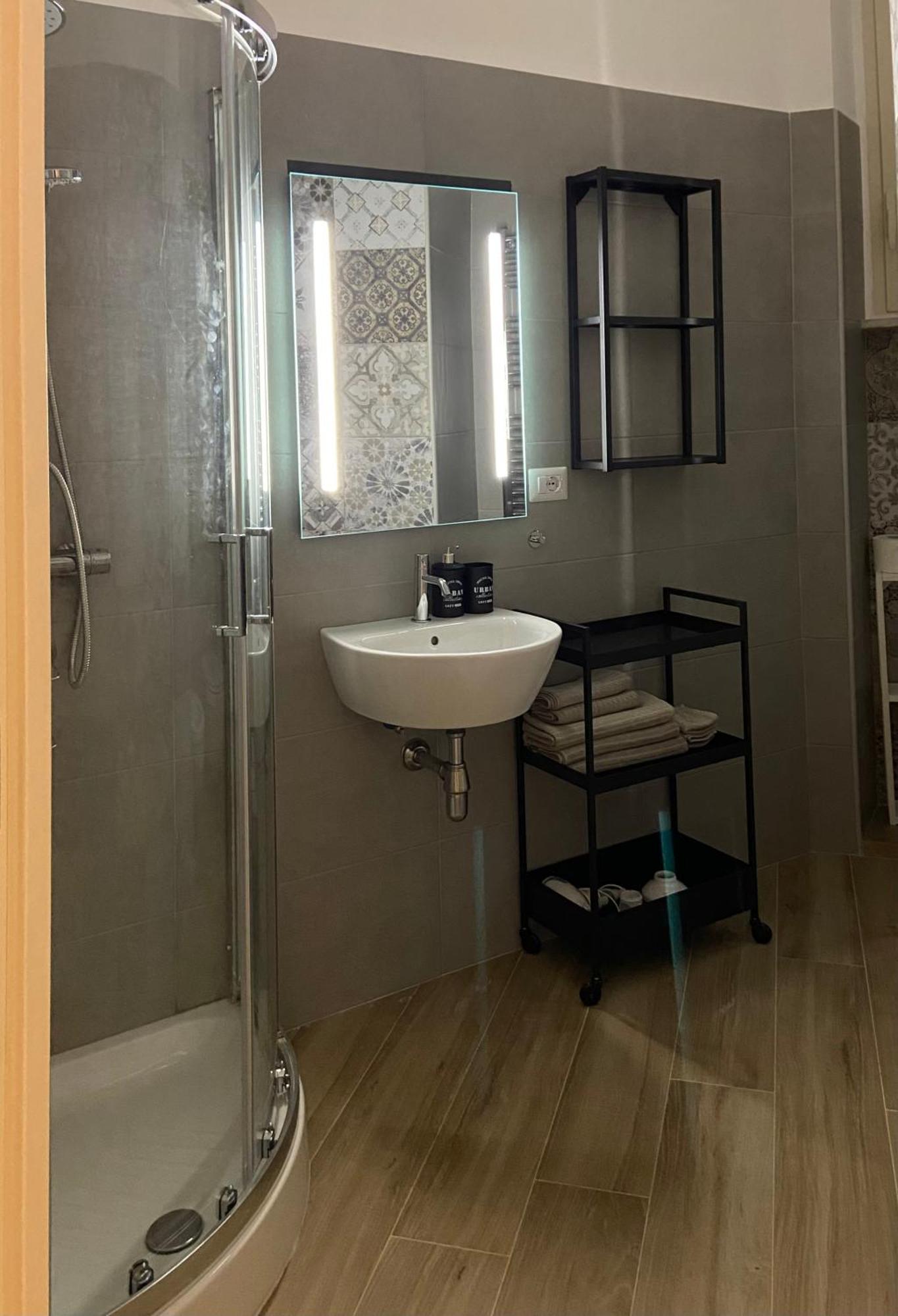 רומא Dimora Del Papa Apartments מראה חיצוני תמונה