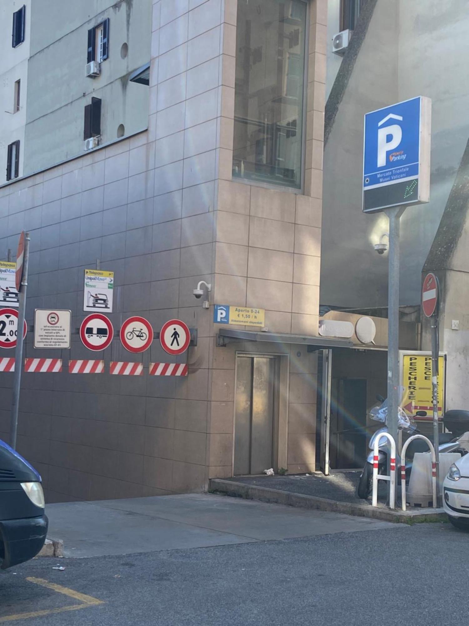 רומא Dimora Del Papa Apartments מראה חיצוני תמונה